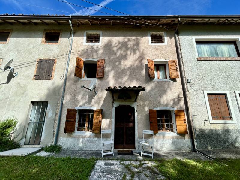 Casa Bi - Trifamiliare Badia Calavena, Badia Calavena