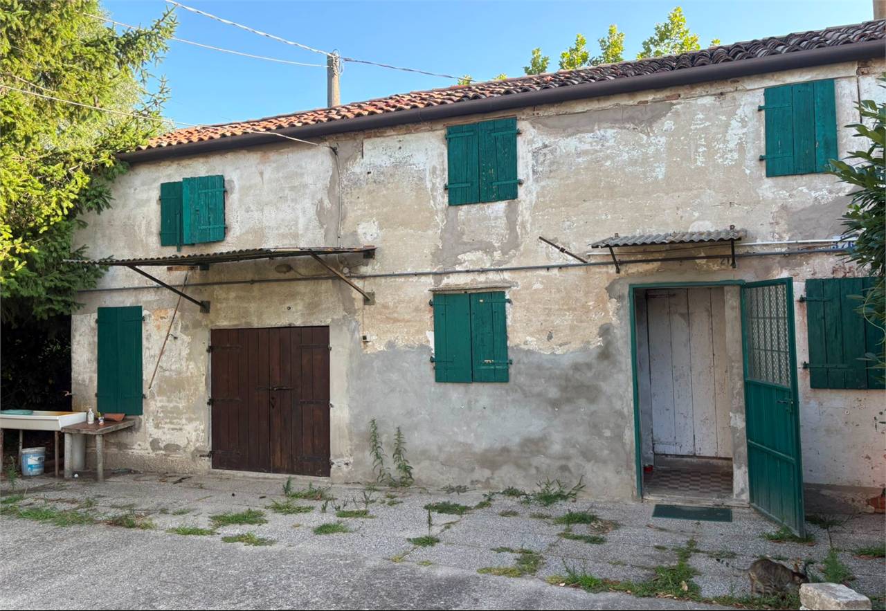 Rustico, Mira