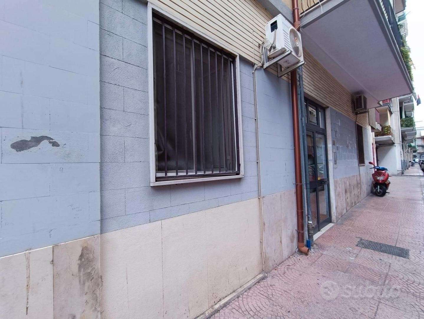 Appartamento Via la Spezia, Taranto