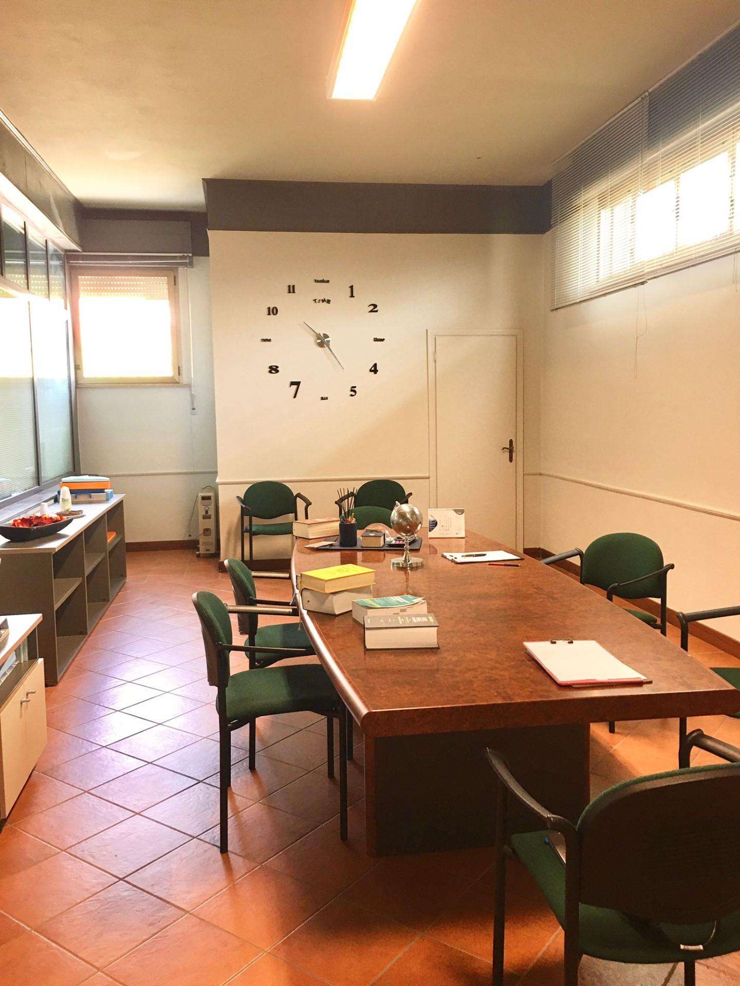 Ufficio Piazza Guido Rossa,, Santa Maria a Monte