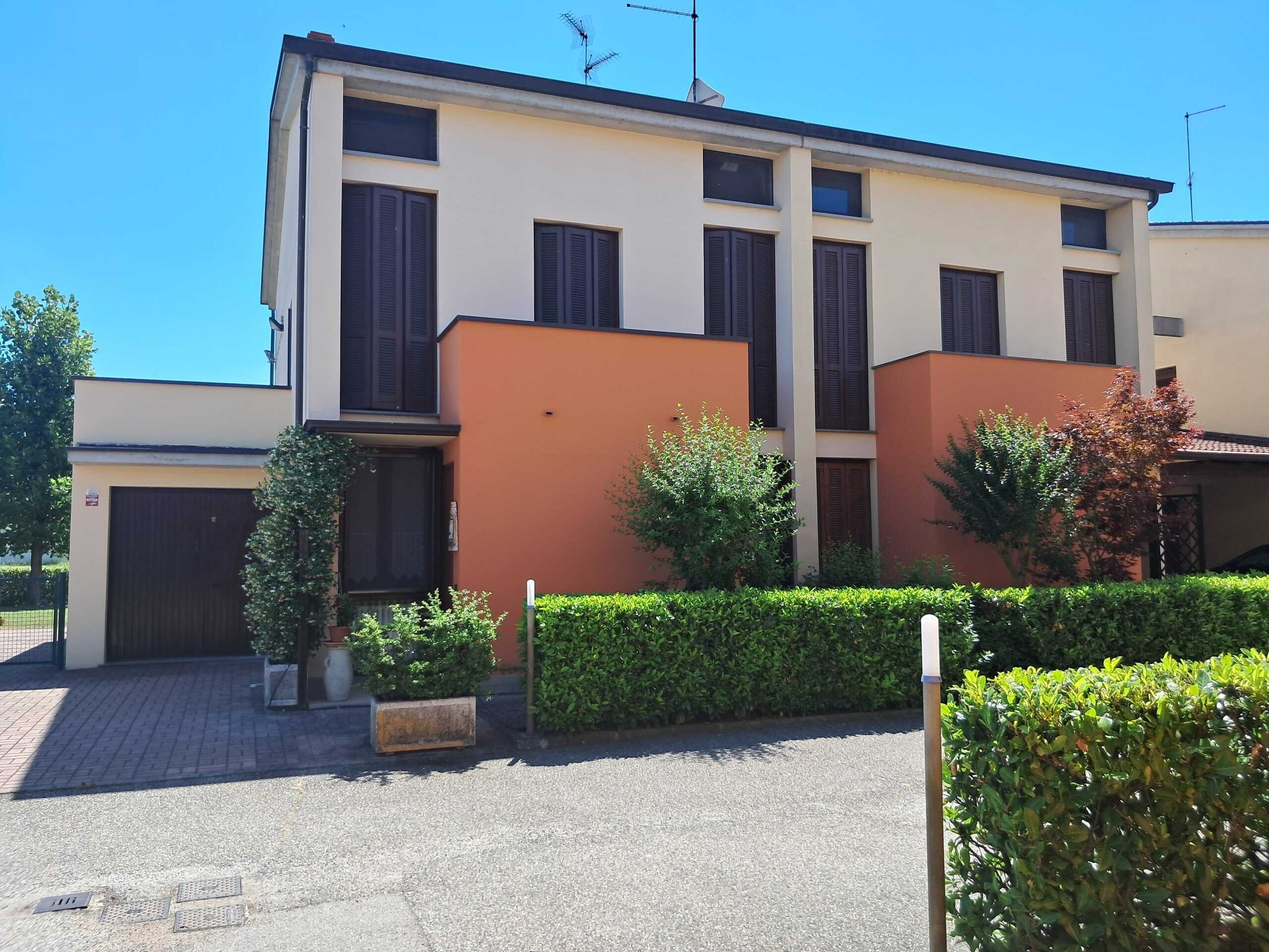 Porzione di casa Via Mario Clivio, Sorbolo Mezzani