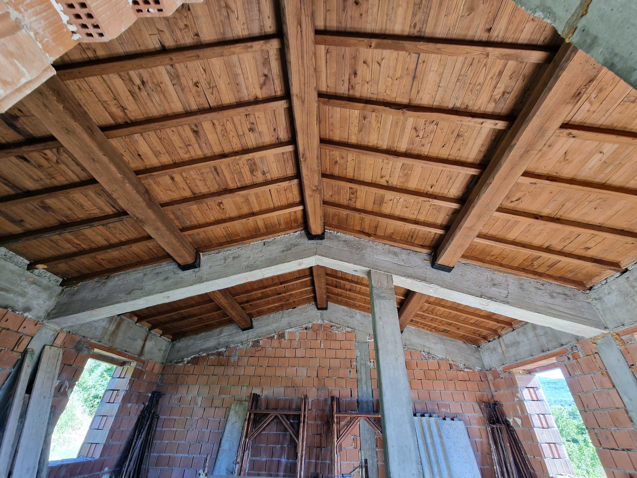 Casa indipendente capo di sopra, Amelia