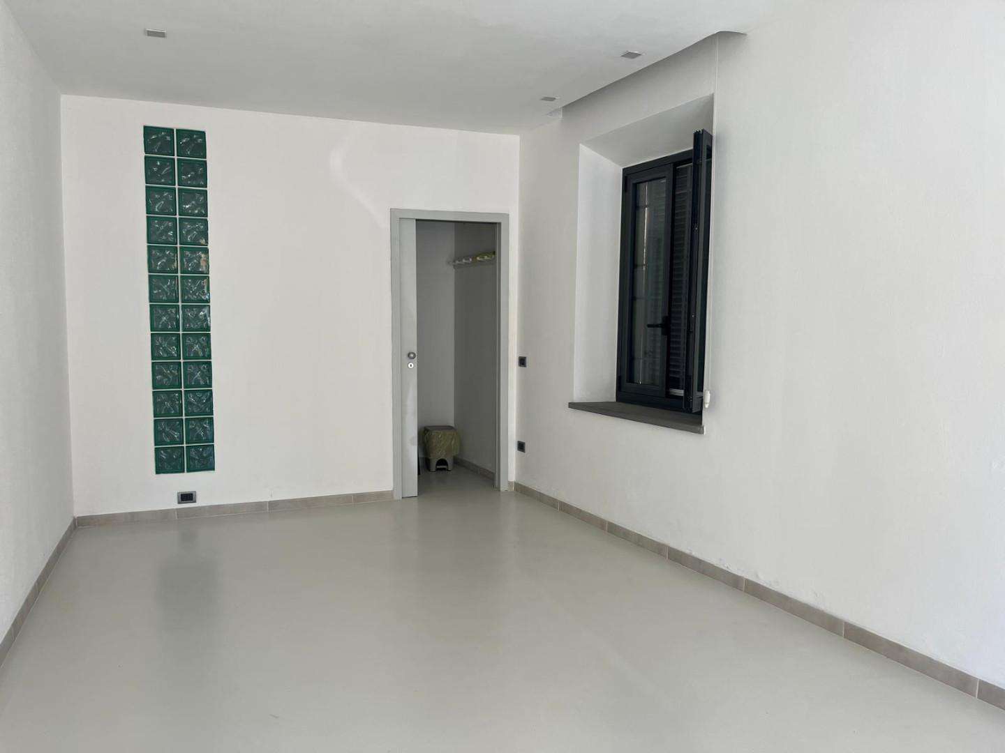 Locale commerciale SS, 146, San Giuliano Terme