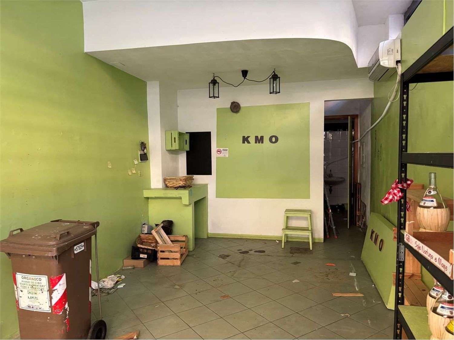 Locale commerciale Via Aristide Nardini Despotti Mospignotti,  23, Livorno