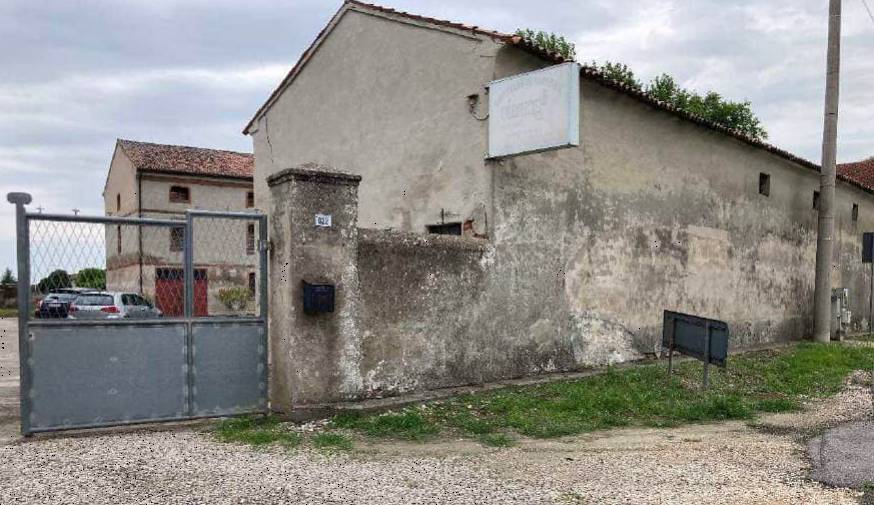 Casa indipendente, Castagnaro