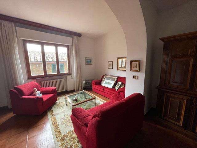 Appartamento Monticiano, Monticiano