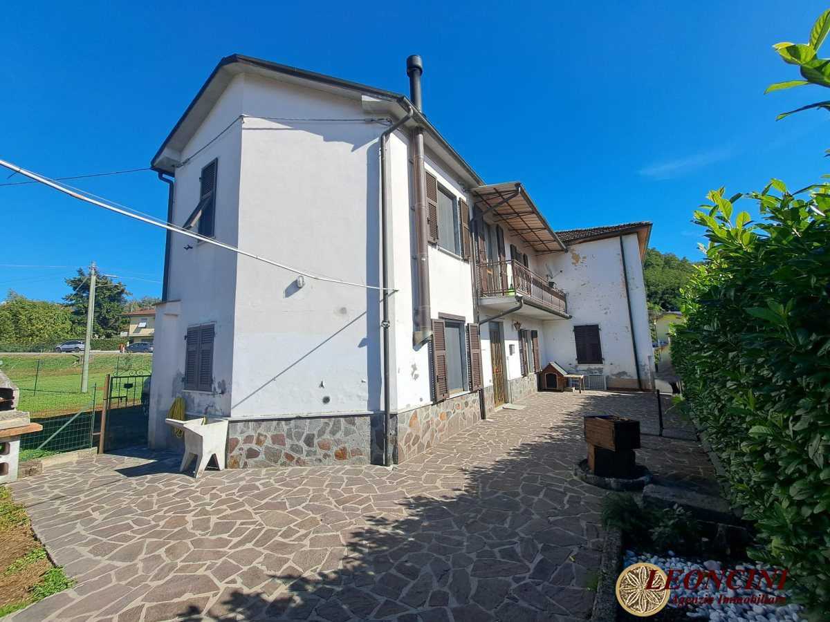 Casa Bi - Trifamiliare Via Nazionale, Filattiera