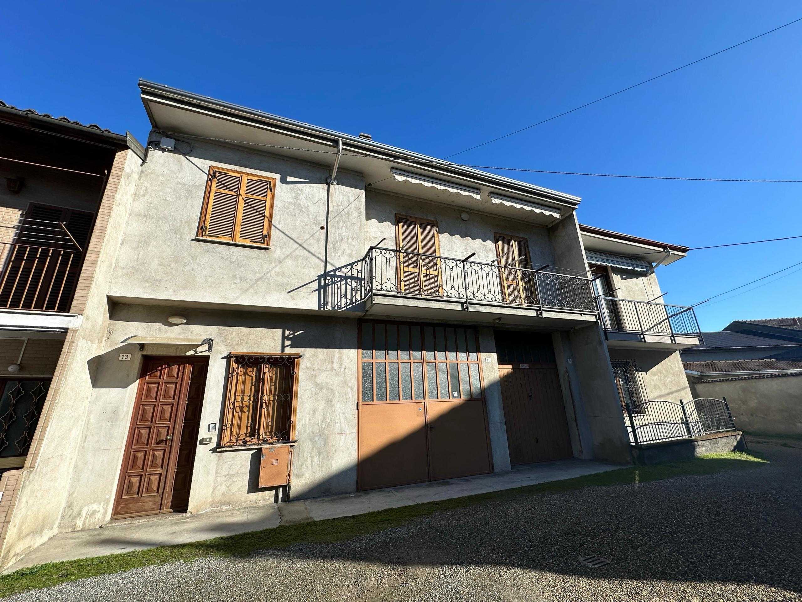 Casa indipendente Via Giuseppe Verdi, Borgo Vercelli