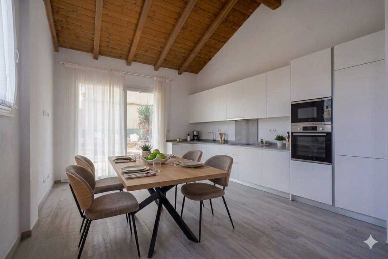 Casa indipendente Strada Langhirano, Parma