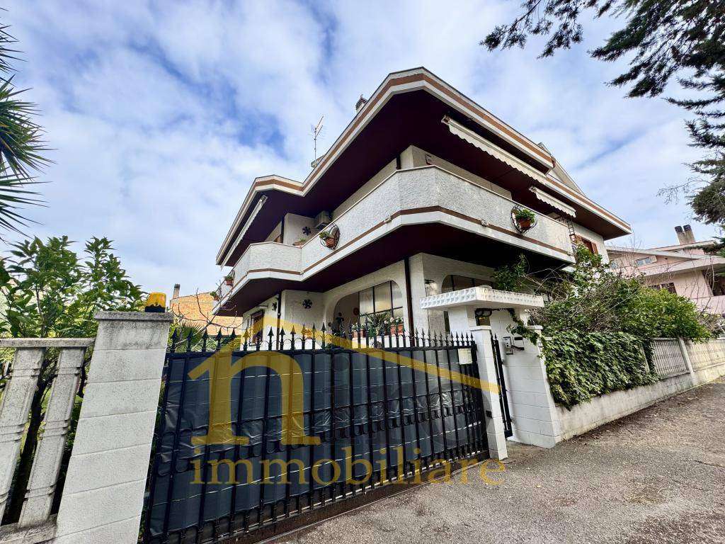 Villa Via Sagittario 4, Montesilvano