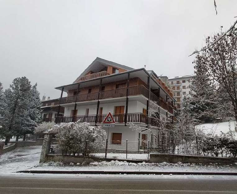 Magazzino - Deposito Via Monfol,  20, Sauze d'Oulx