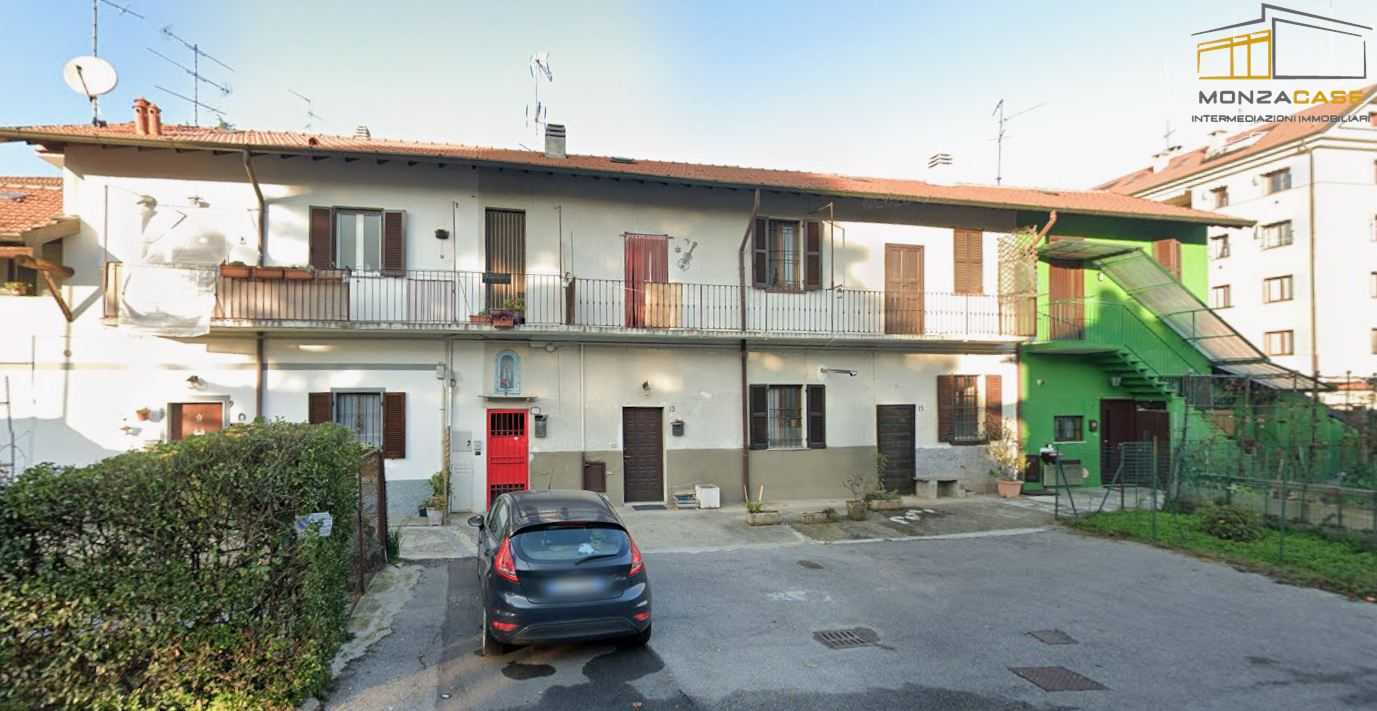 Appartamento Via Papini, Monza
