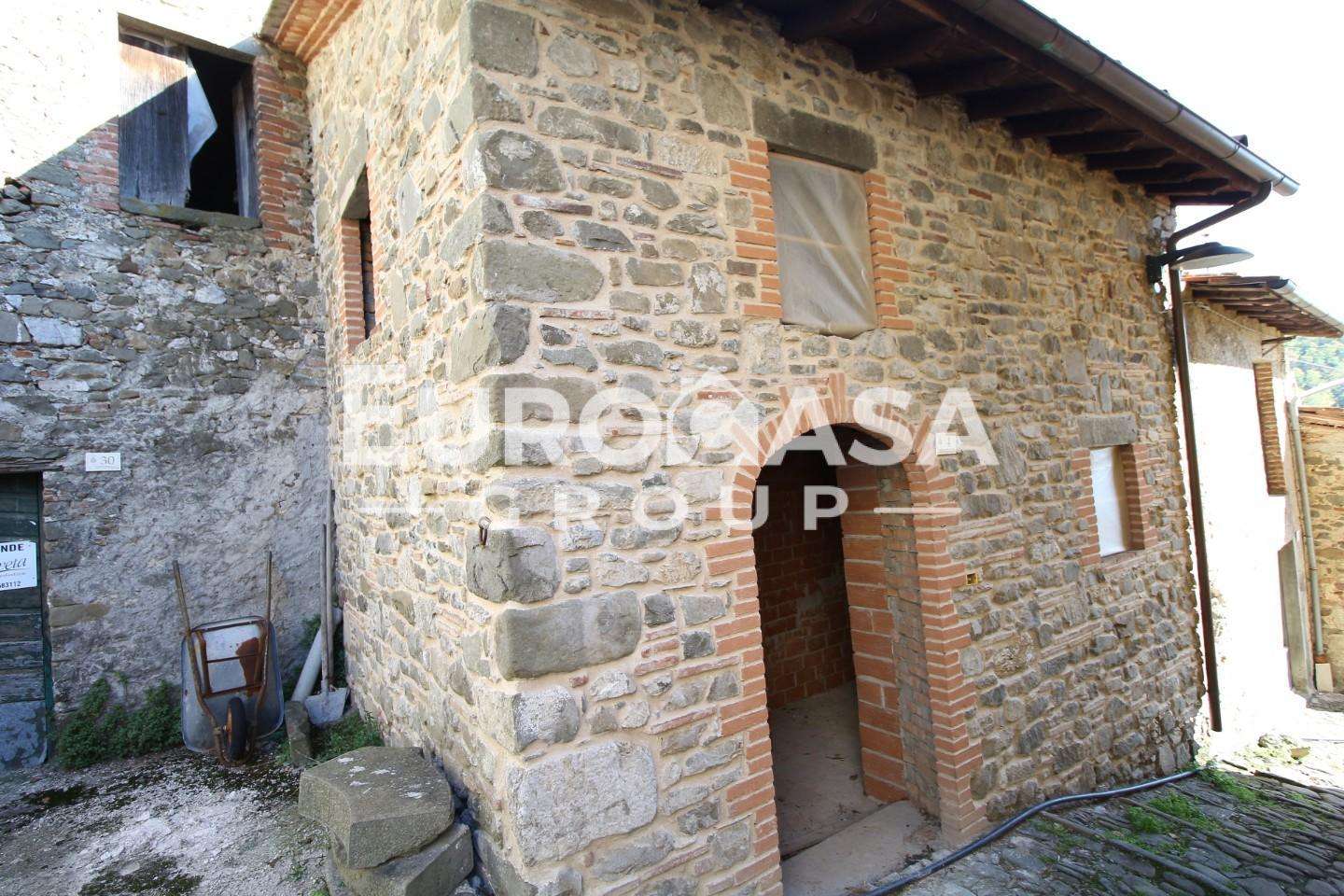 Palazzo - Stabile Via del Colle,, Pescaglia