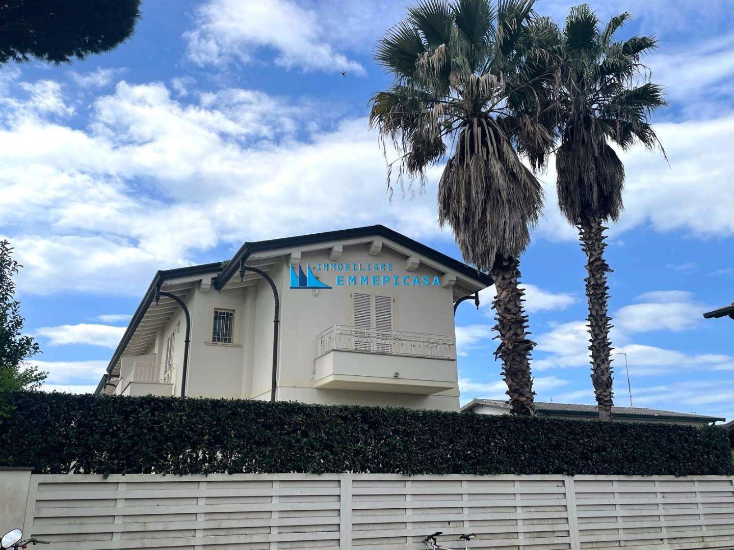 Casa Bi - Trifamiliare Via della Croce,, Montignoso