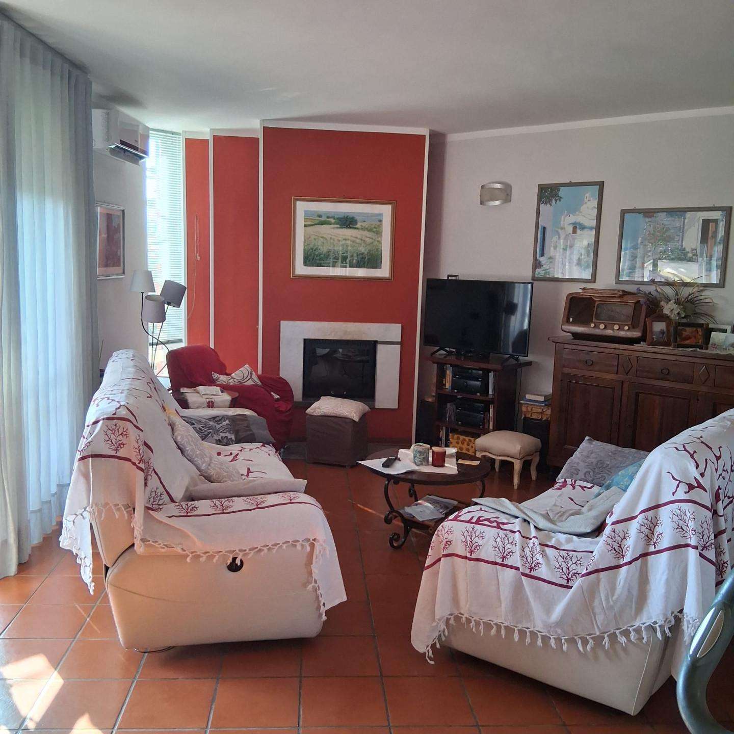 Casa Bi - Trifamiliare Via Nazionale,  120, Santa Marina