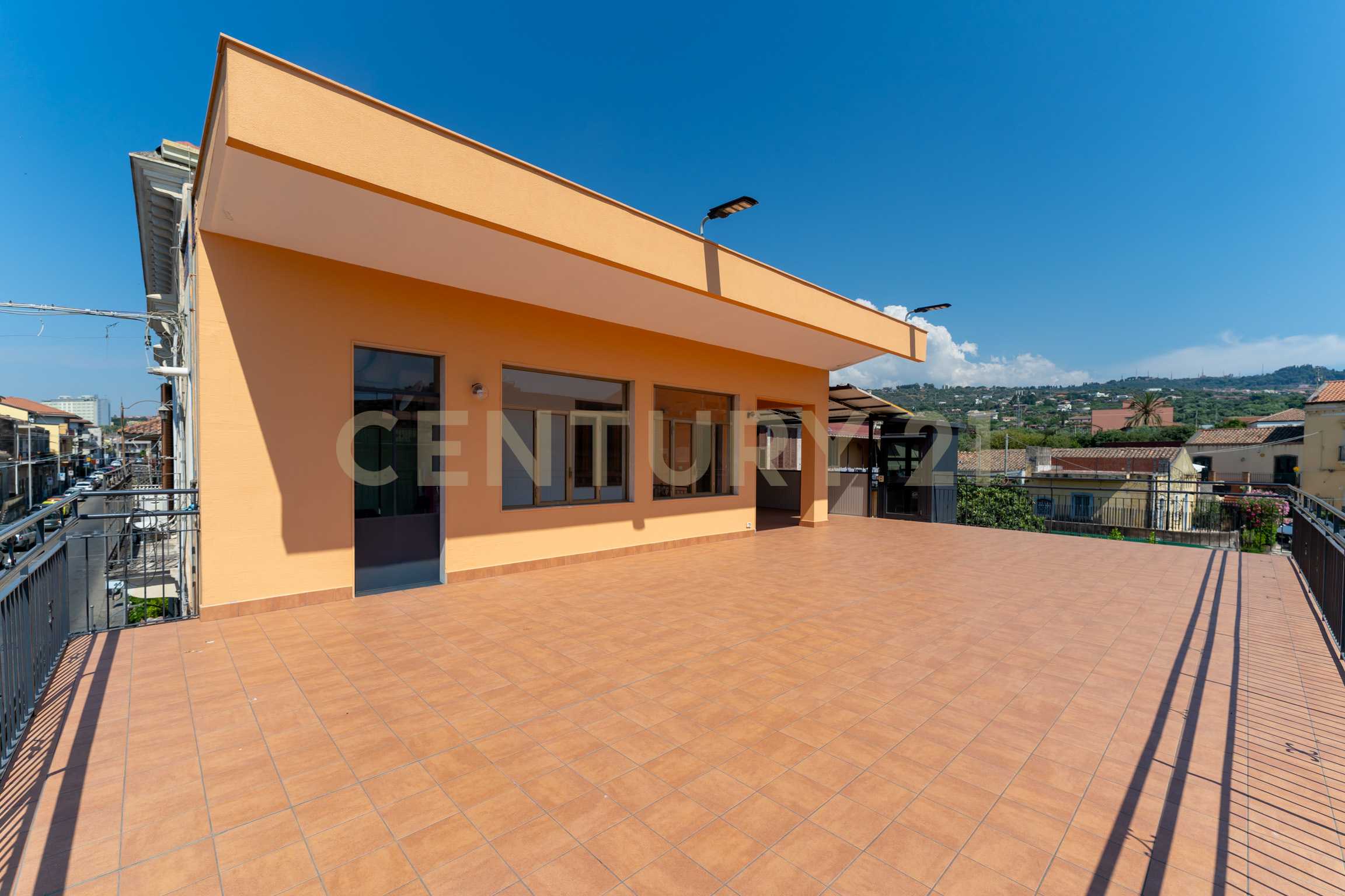 Casa indipendente Via Quartiere Longo, Aci Castello