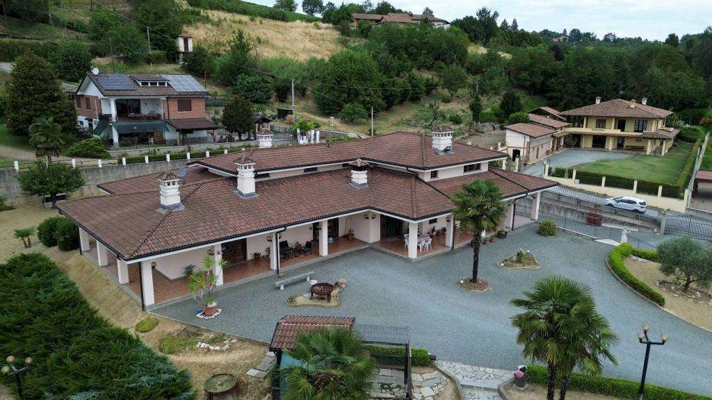 Villa strada Vecchia d'Asti, Nizza Monferrato