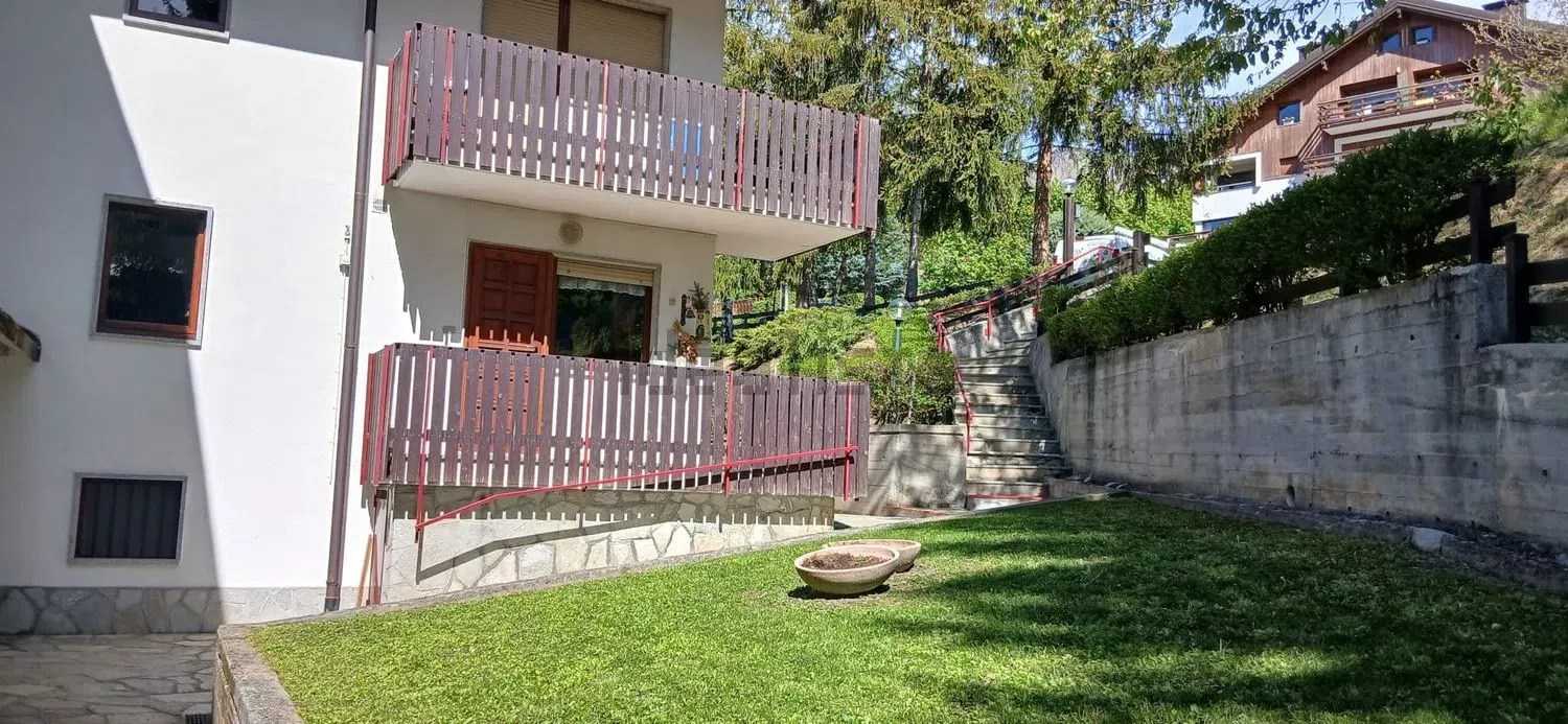 Appartamento via Montello, Bardonecchia