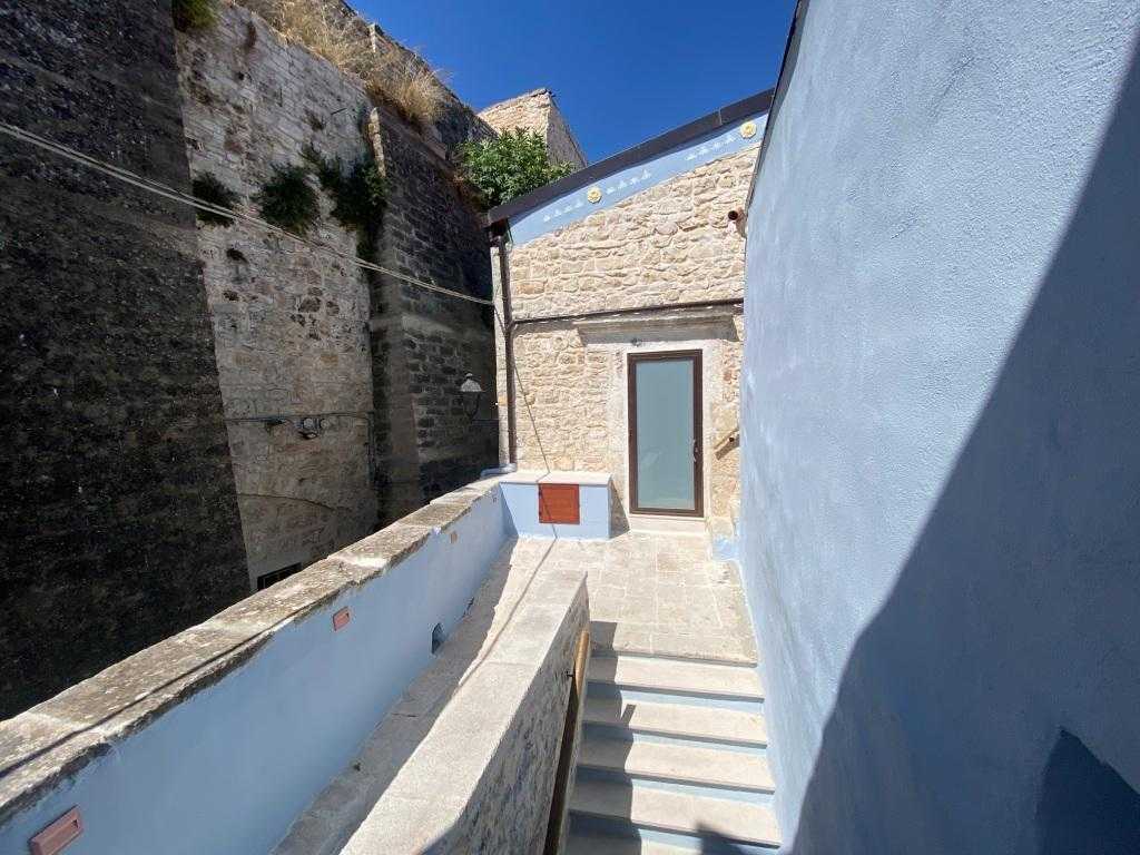 Casa indipendente via Sacramento, Casamassima