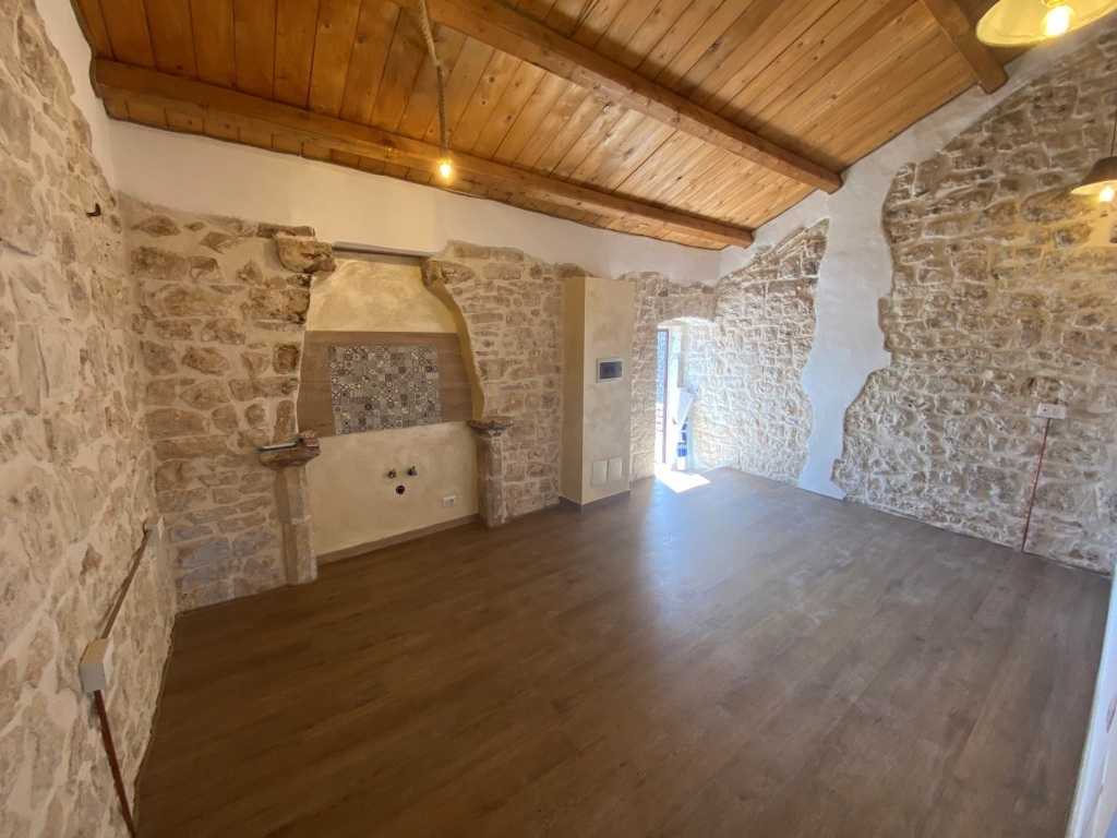 Appartamento via Sacramento, Casamassima