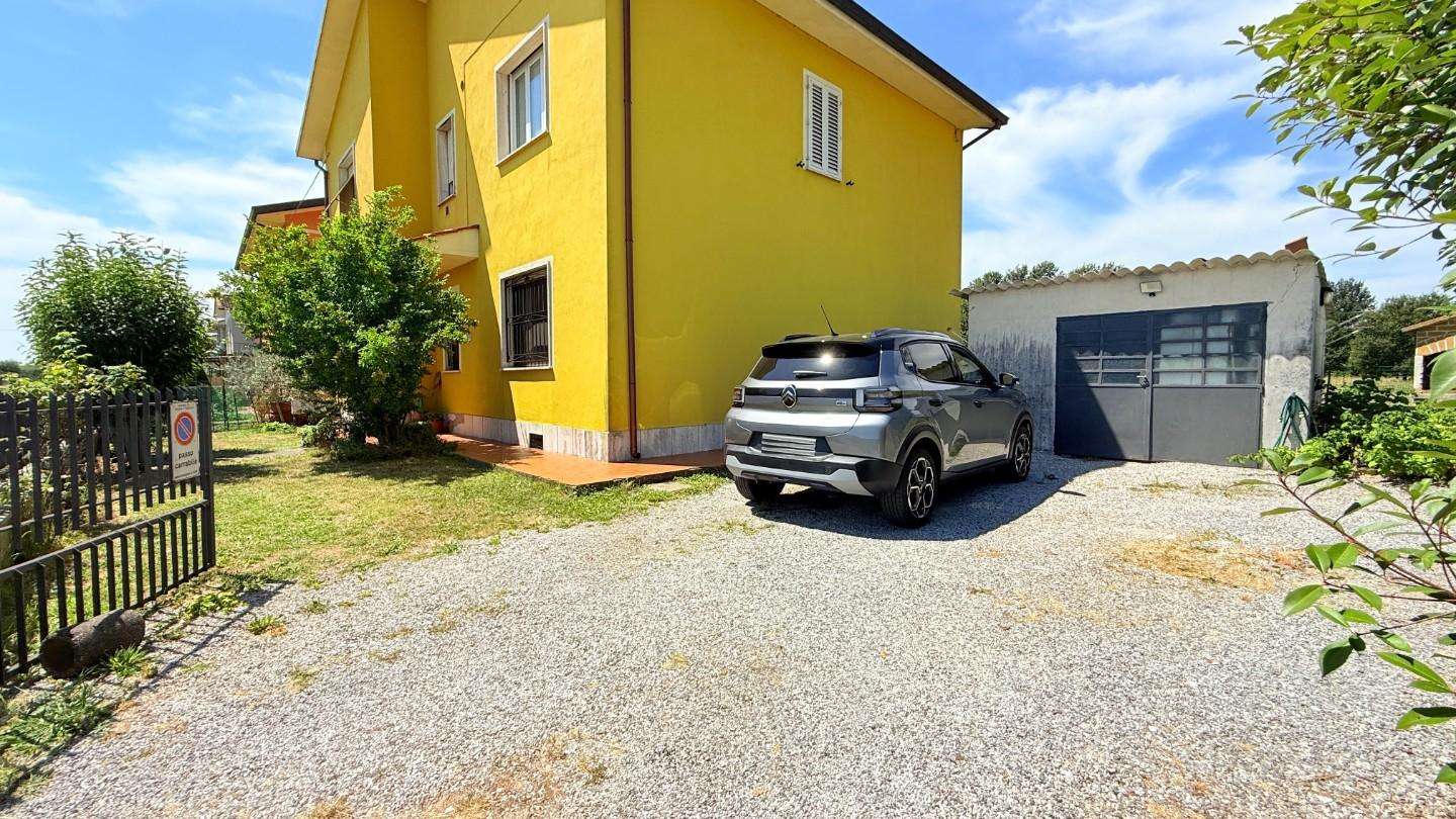 Appartamento Bruceto, Massa e Cozzile