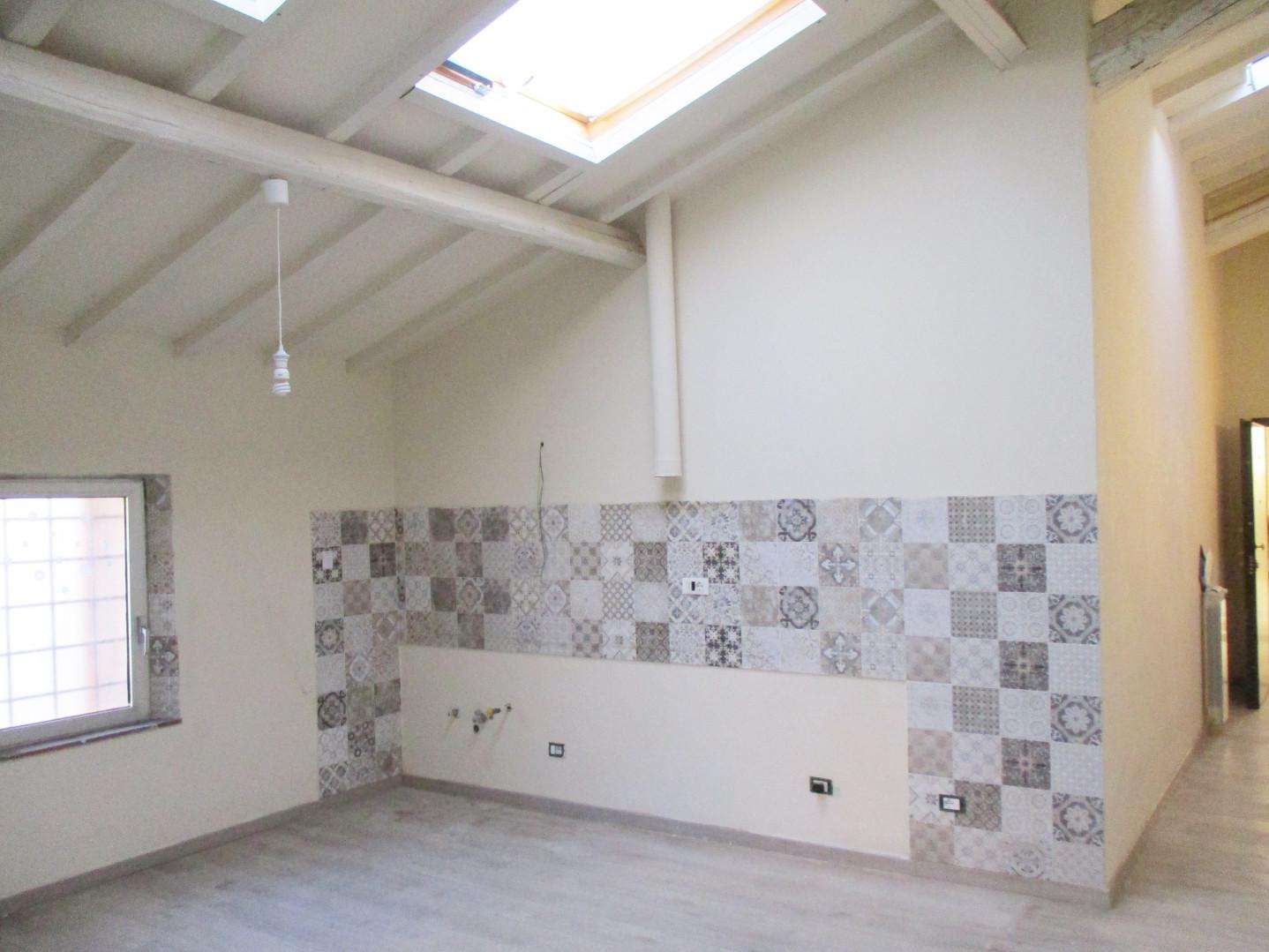 Appartamento Pontedera PI,, Pontedera