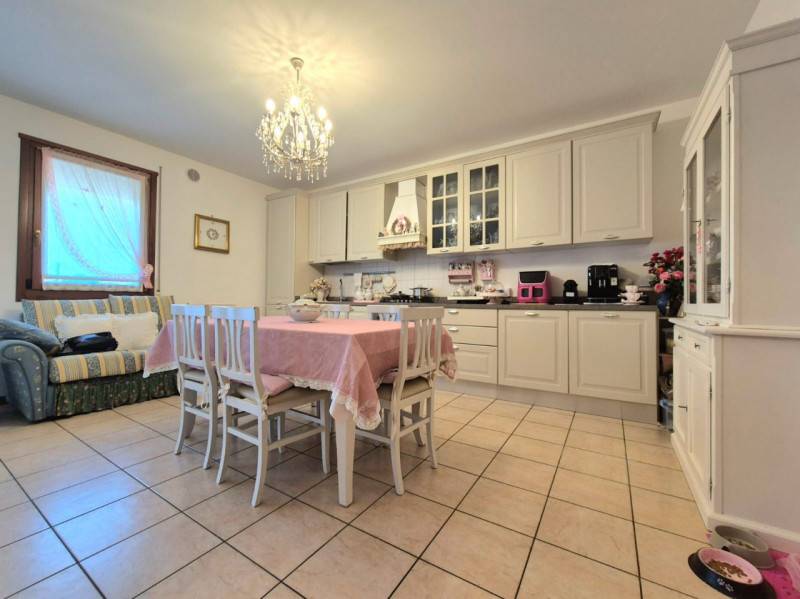 Appartamento, Zimella