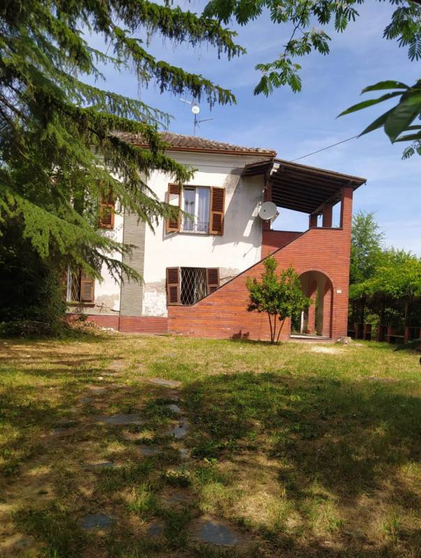 Villa, Capriata d'Orba