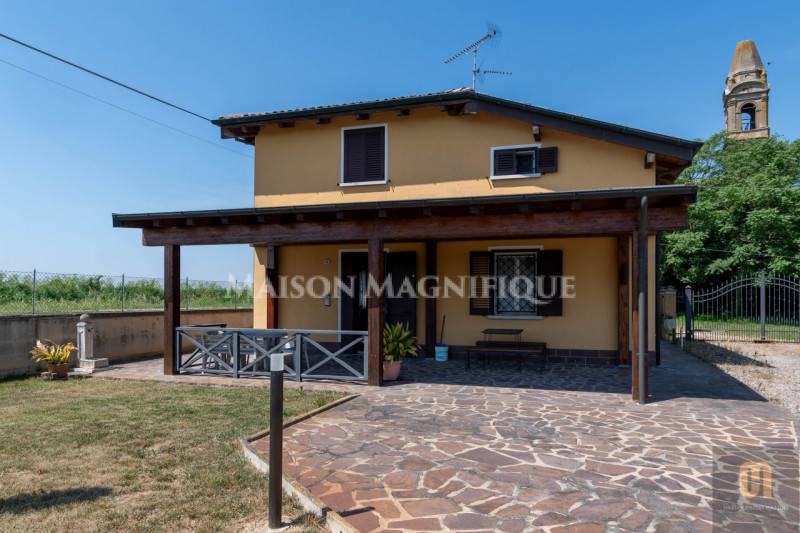 Casa indipendente, Malalbergo