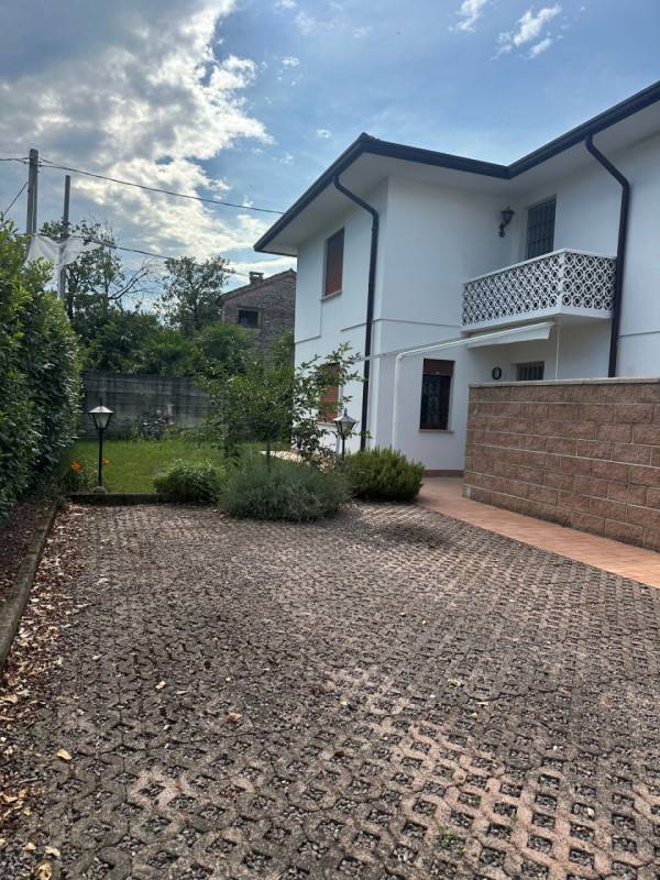 Casa Bi - Trifamiliare Bassano del Grappa, Bassano del Grappa