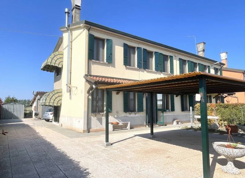 Casa Bi - Trifamiliare Pegolotte, Cona