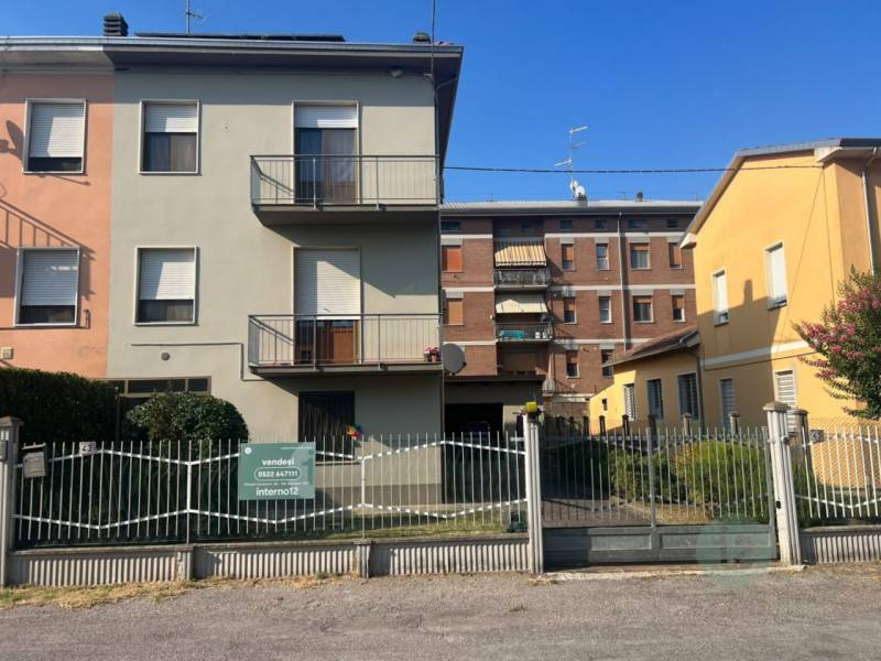 Casa Bi - Trifamiliare Fabbrico, Fabbrico