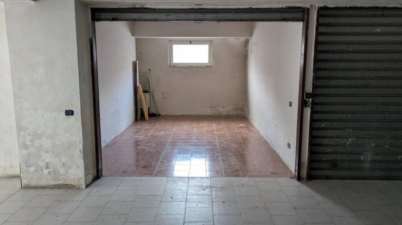 Box - Garage - Posto Auto, Rionero in Vulture