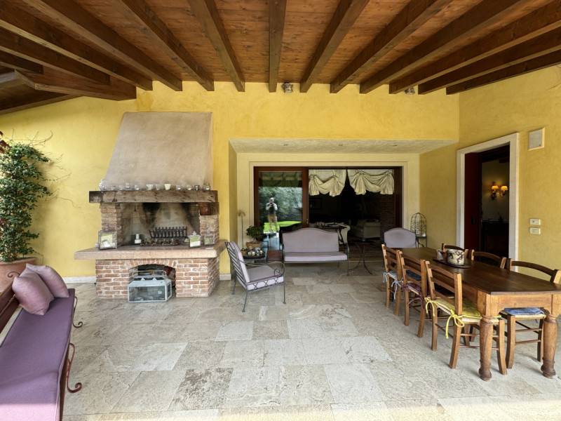 Casa indipendente, Bassano del Grappa