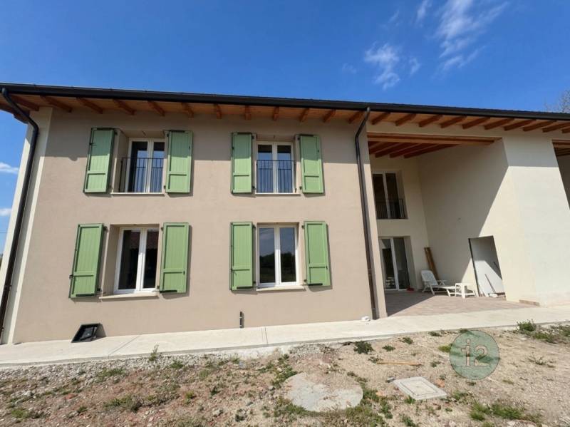 Casa Bi - Trifamiliare, San Felice sul Panaro