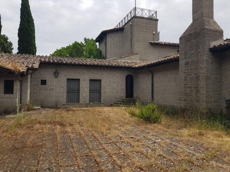 Villa, Campagnano di Roma