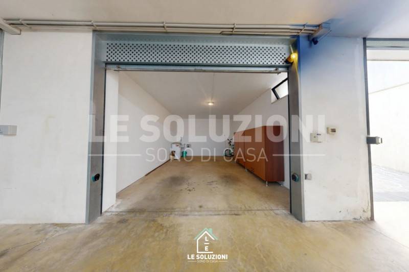 Box - Garage - Posto Auto, Putignano