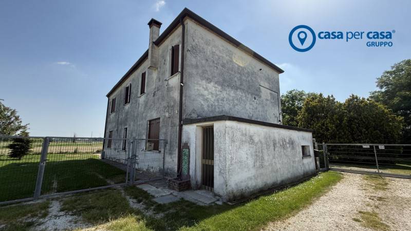 Casa Bi - Trifamiliare Selva, Crespino