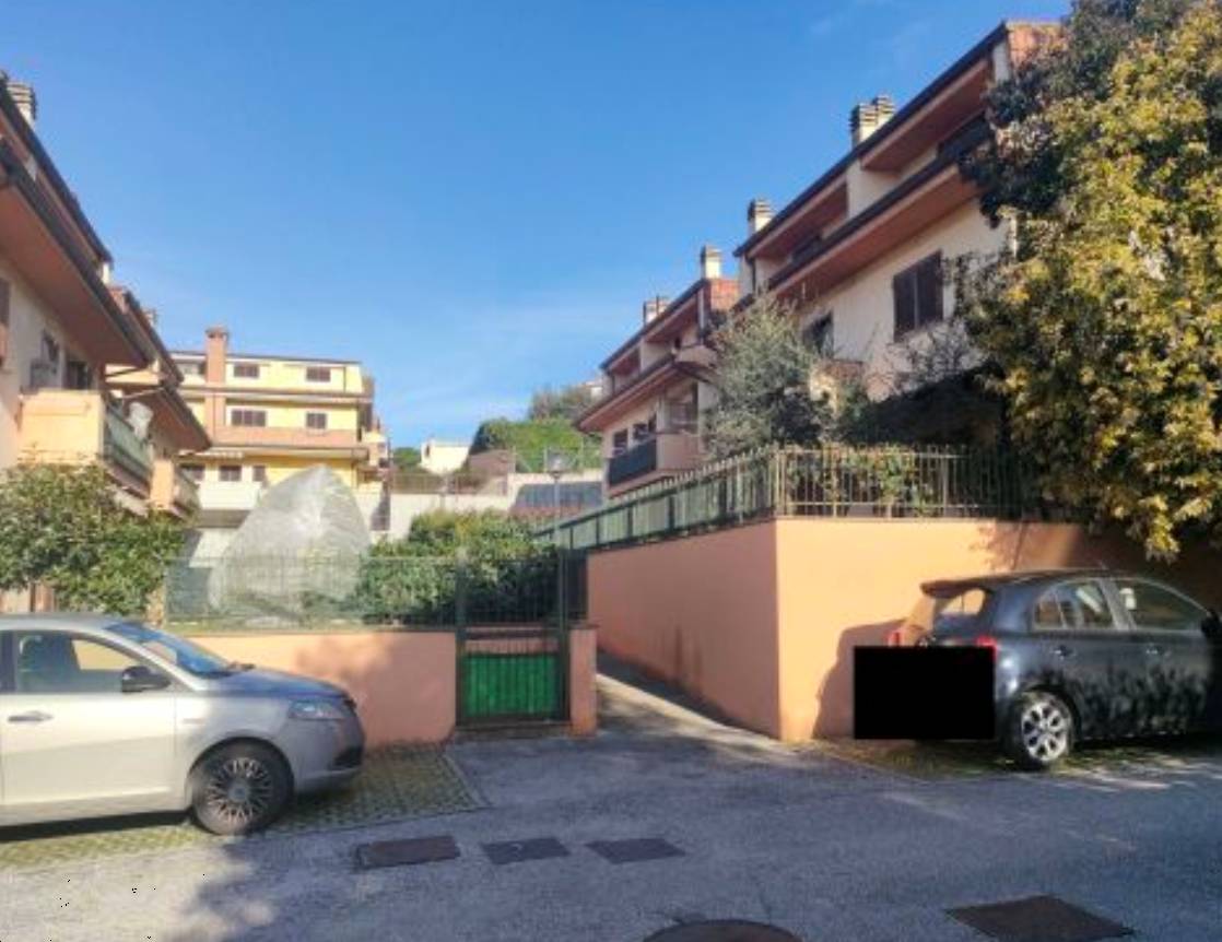 Appartamento, Lariano