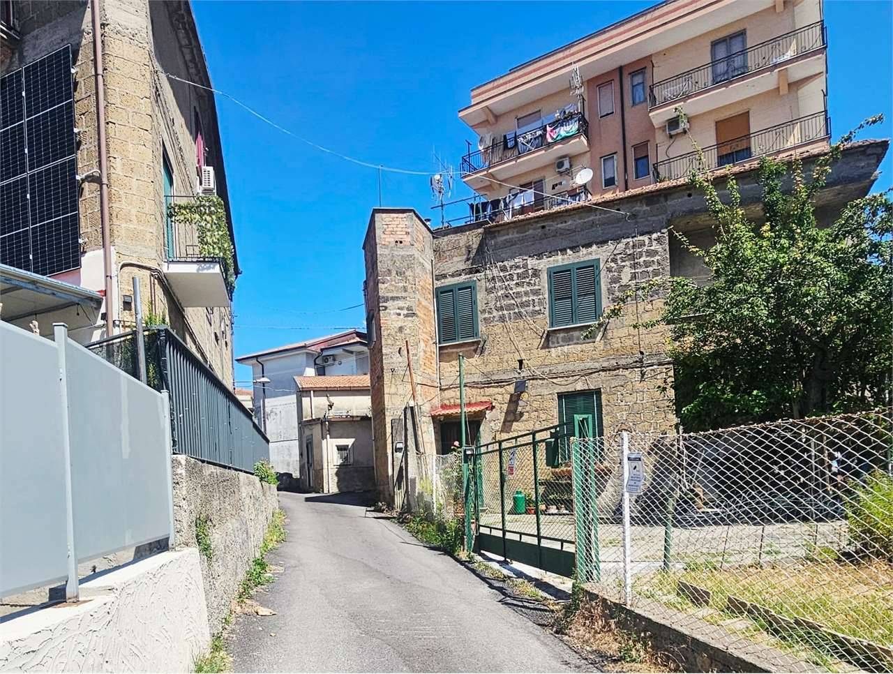 Box - Garage - Posto Auto Cologna, Pellezzano