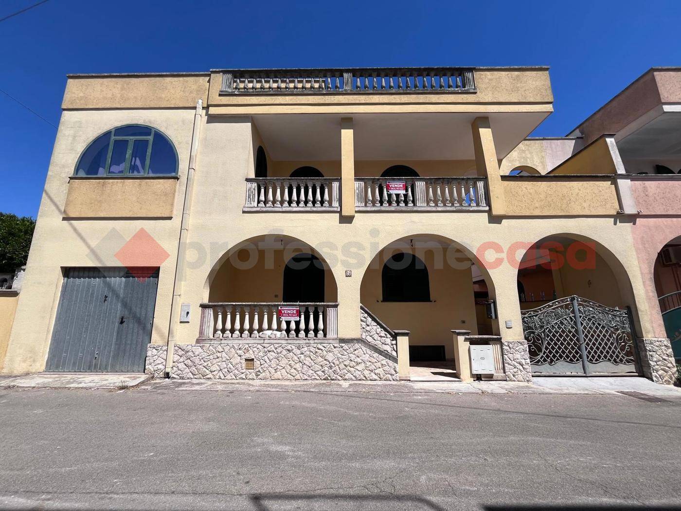 Appartamento, Castro