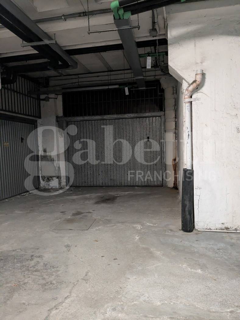 Box - Garage - Posto Auto, Modena