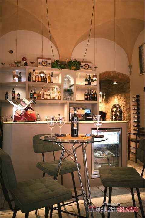 Locale commerciale via gracco del secco, Colle di Val d'Elsa