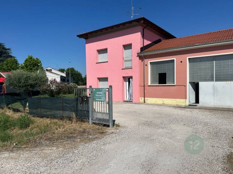 Casa indipendente, Moglia