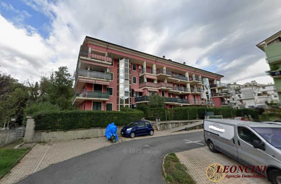 Appartamento Via Paesi Bassi, Licciana Nardi