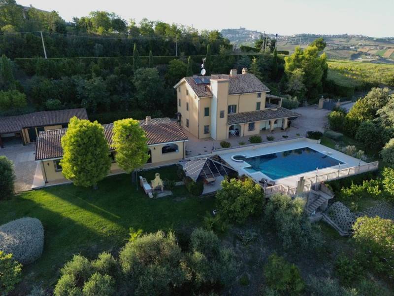 Villa Porto San Giorgio, Porto San Giorgio