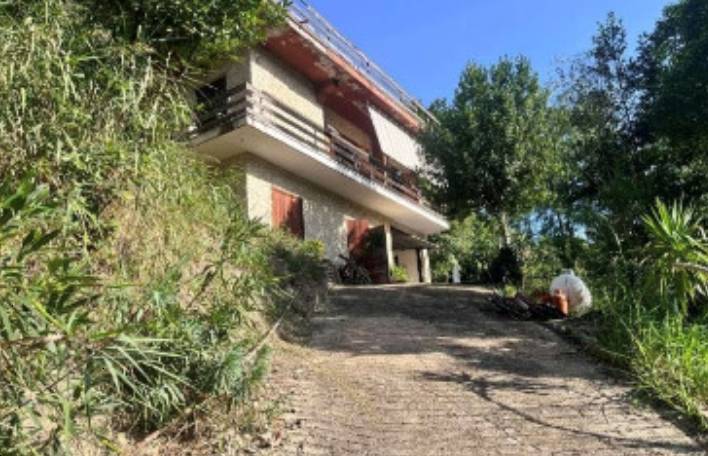 Villa, Castelnuovo di Porto