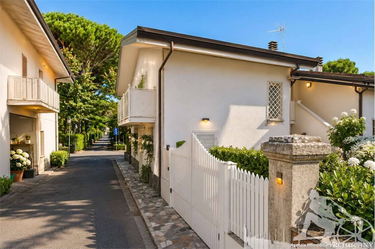 Villa Vittoria Apuana, Forte dei Marmi