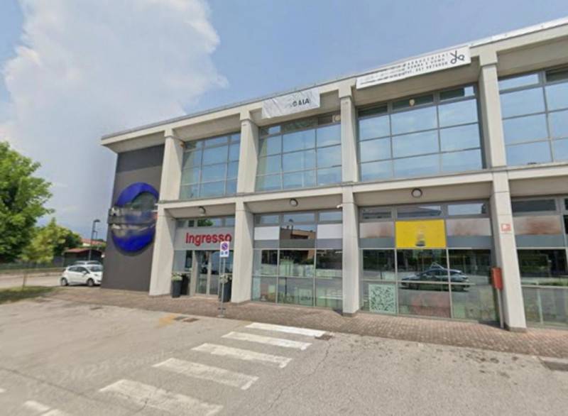 Negozio, Rosà