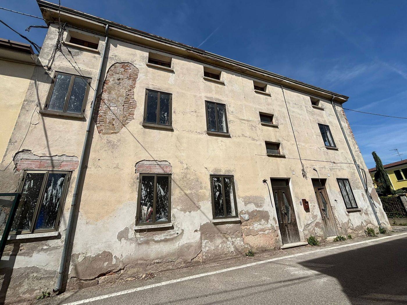 Palazzo - Stabile, Legnago
